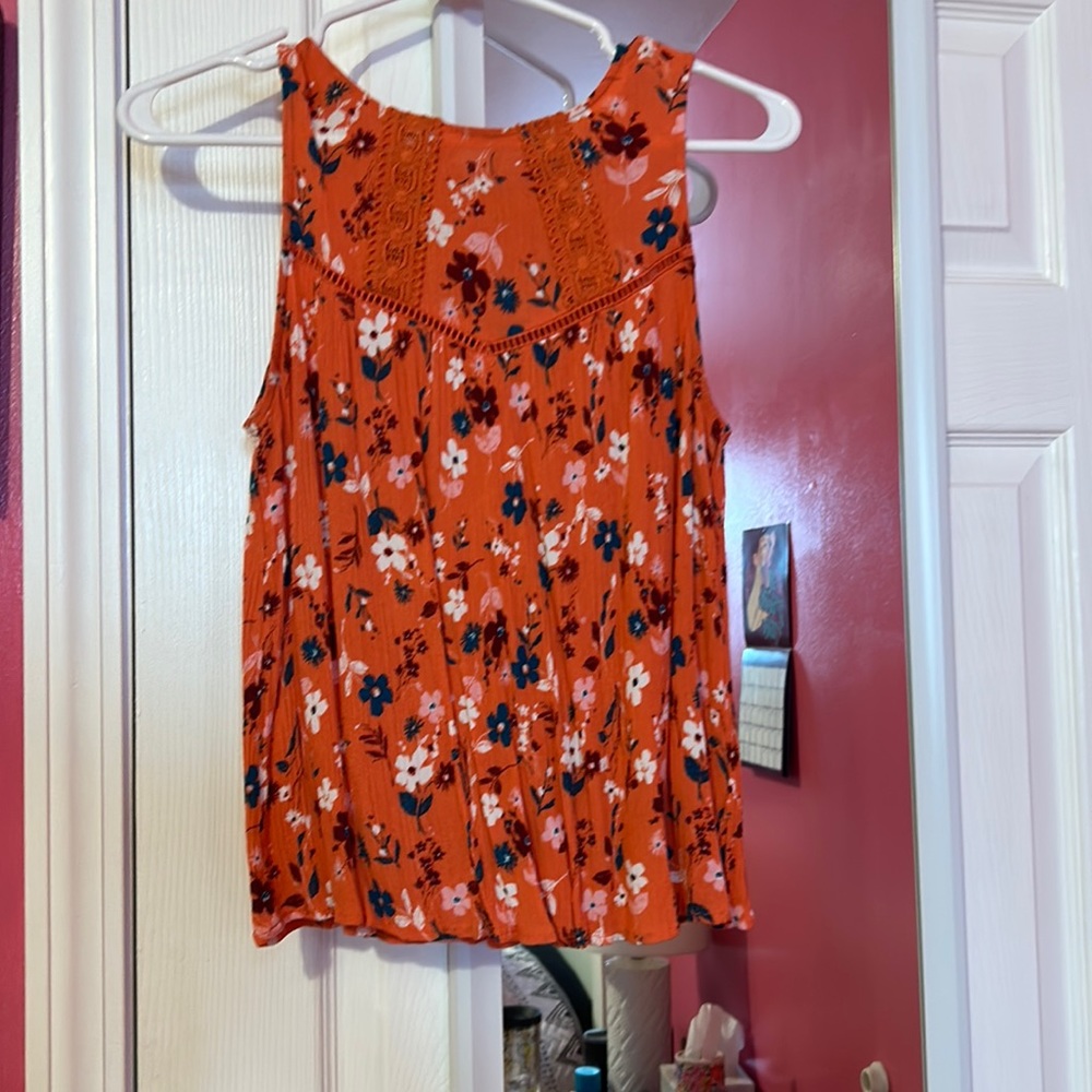 Floral tank
